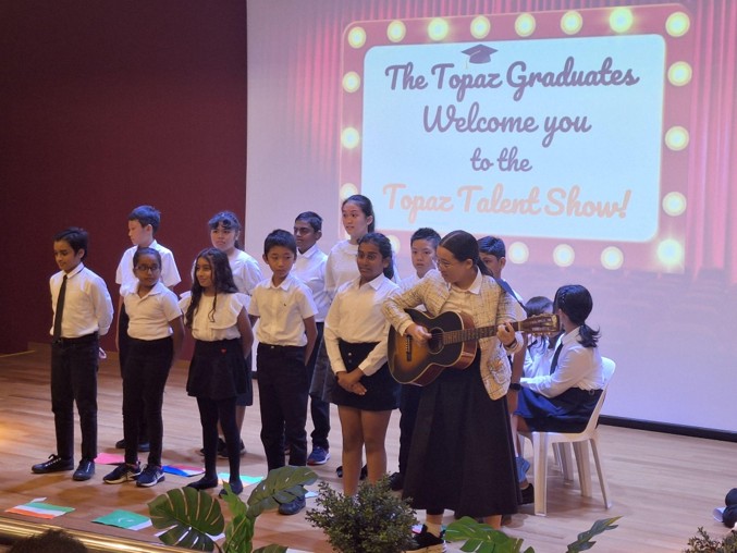 Primary School Graduation Ceremony, November 2023 - 2023年 11月、 小学校卒業セレモニー 