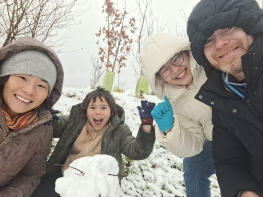 Amsterdam, then the first ever snow experience in Scotland December 2023 - 2023年12月　アムステルダム、そしてスコットランドで初めての雪体験 