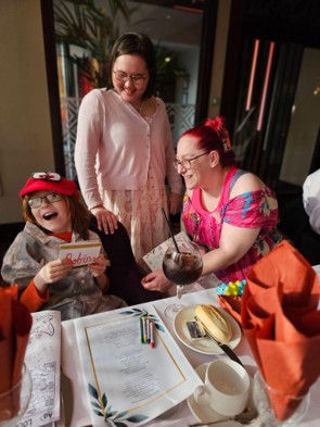 Grandfather Archie’s 80th Birthday Party in Scotland, August 2025 - 2025年 8月、おじいちゃんの80歳の誕生日パーティー、 スコットランドにて 