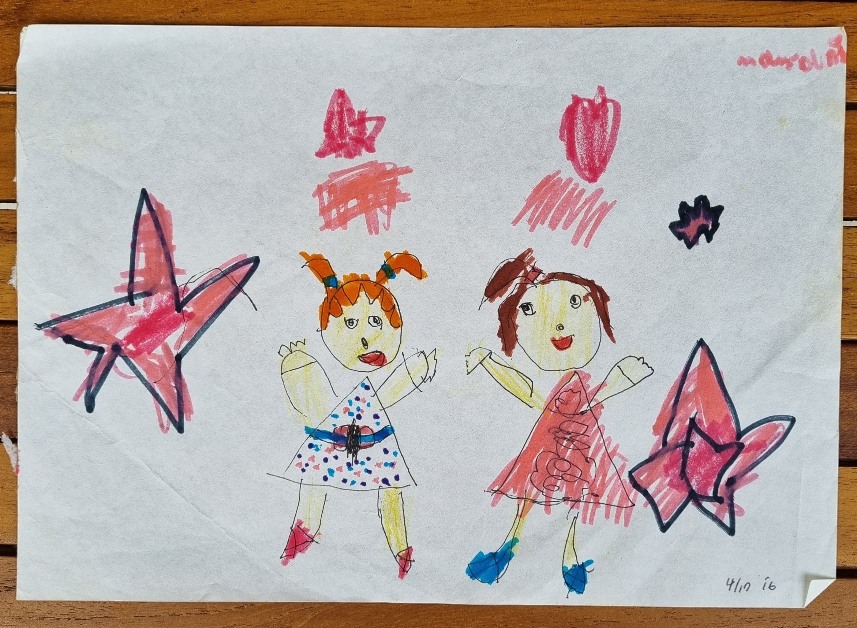 Manami and counsin Isabella, works from 4~6 years old - ４～６歳頃のアートワーク、従妹のイザベラとまなみ