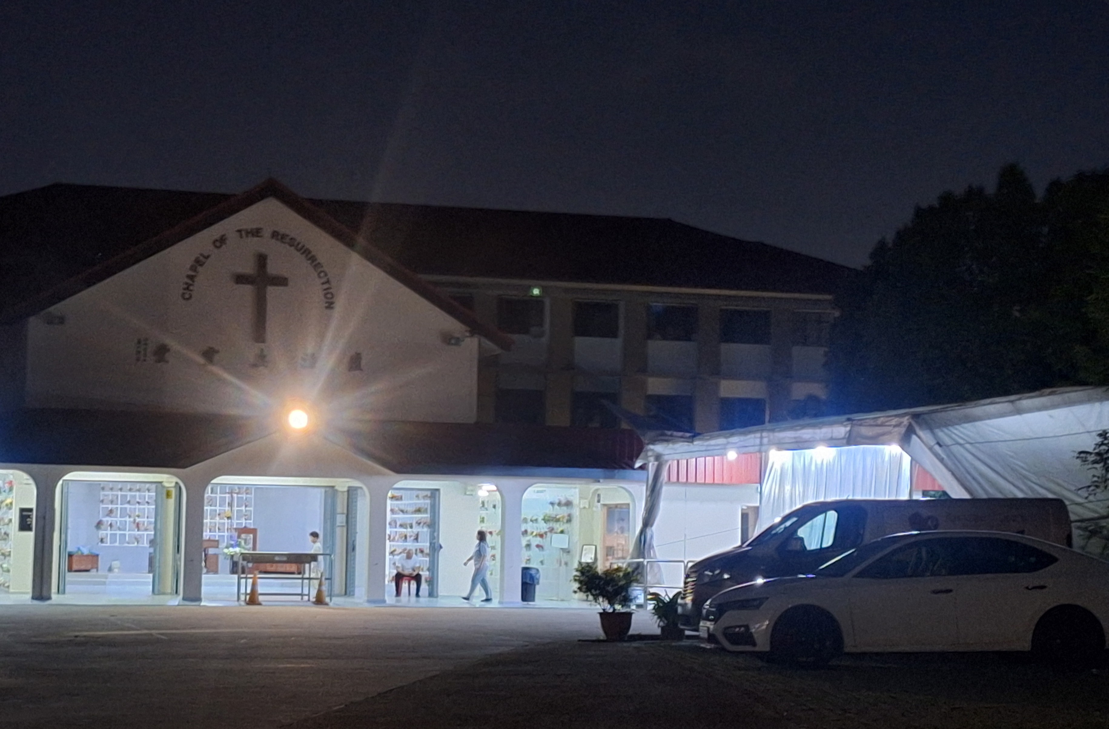 Wake at Chapel of Resurrection, St. Joseph's Church - 故人との最期の対面、St. Joseph's ChurchのChapel of Resurrectionにて 