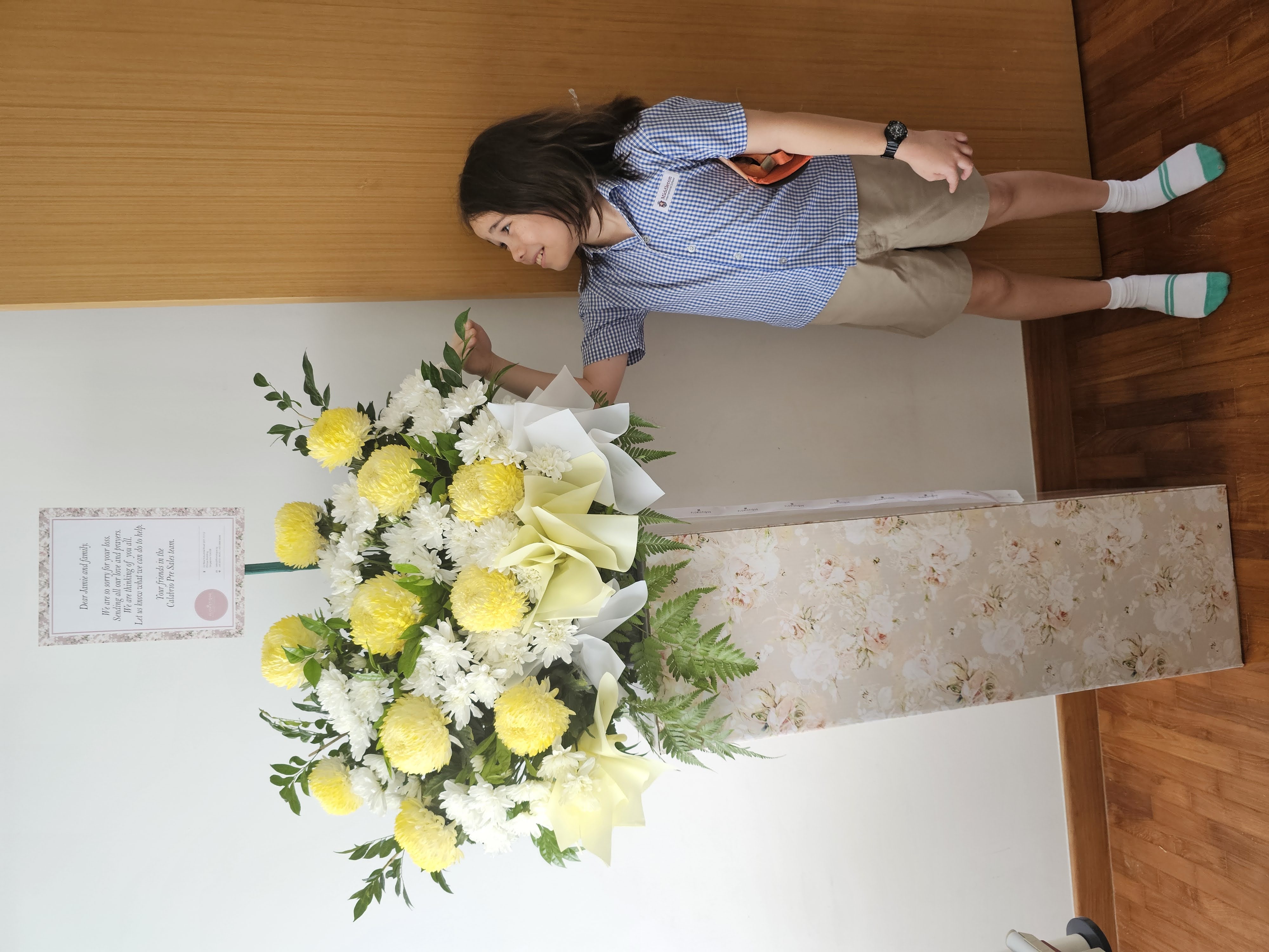 Condolence flowers sent by friends - 友人、知人から贈られたお花たち